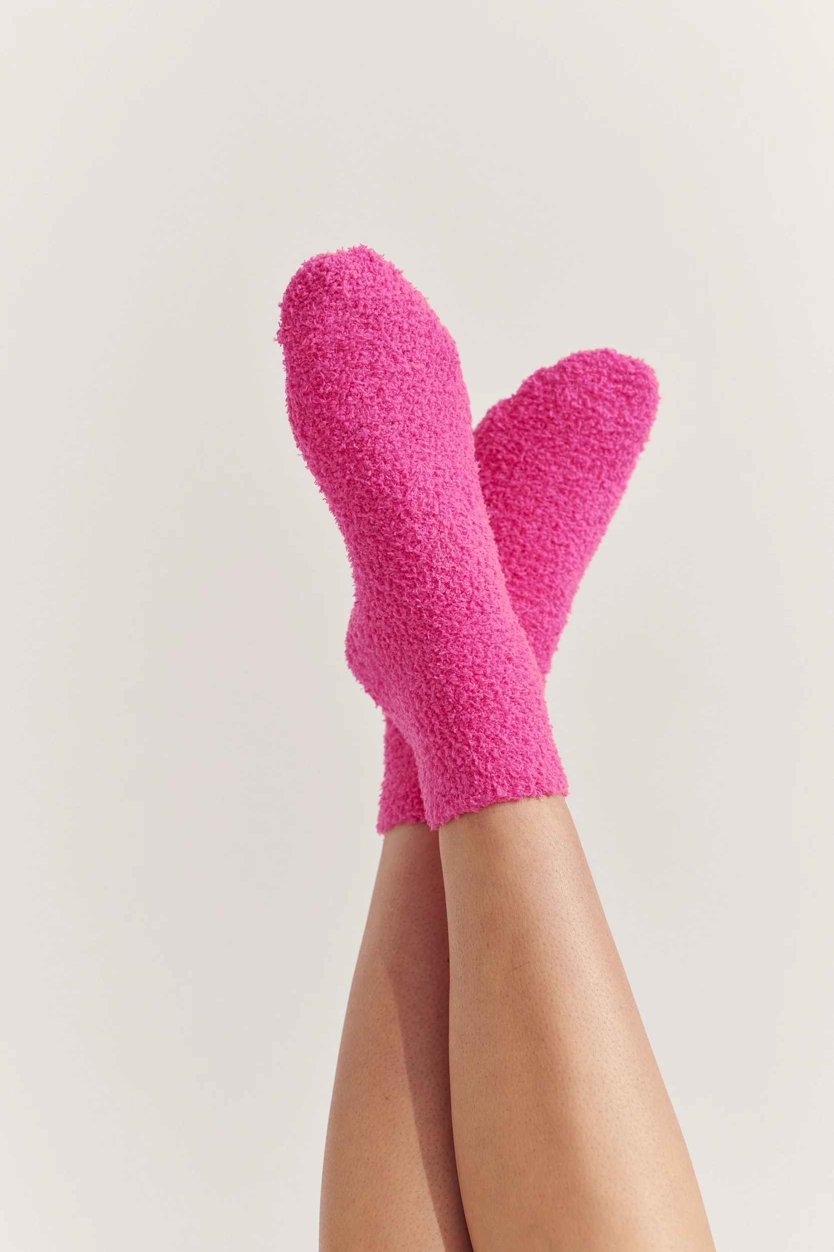 Fluffy Bed Socks Hot Pink - Image 3